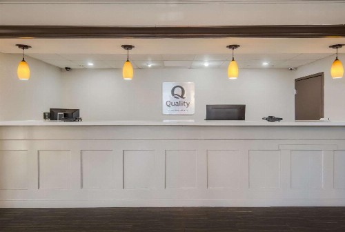 Quality Inn & Suites - image 23