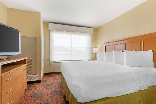 Best Western Plus Waco North - image 18