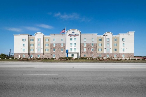Candlewood Suites Waco an IHG Hotel - image 11