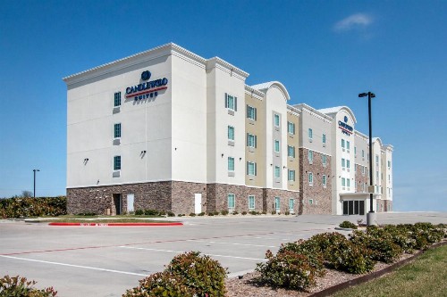 Candlewood Suites Waco an IHG Hotel - image 16