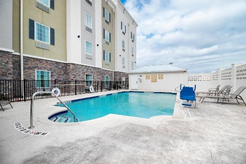 Candlewood Suites Waco an IHG Hotel - image 44