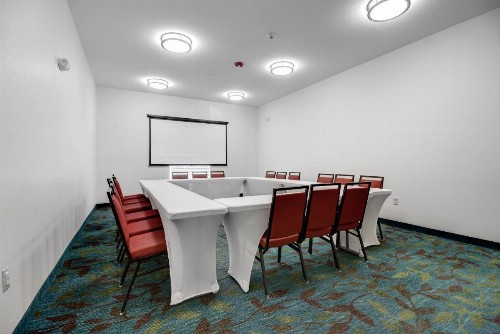 Candlewood Suites Waco an IHG Hotel - image 47
