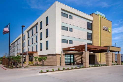 Home2 Suites By Hilton Waco - image 1