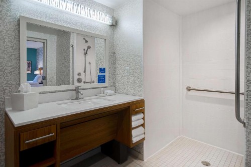 Home2 Suites By Hilton Waco - image 5