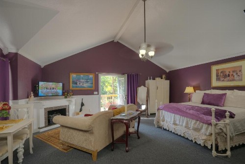 Bed and Breakfast on White Rock Creek - image 25