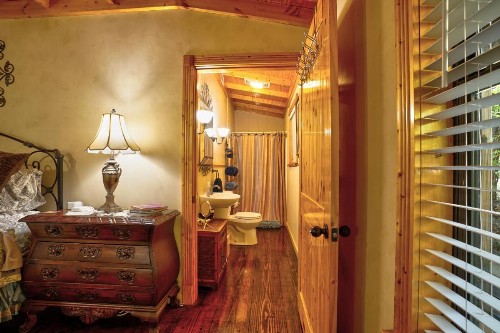 Bed and Breakfast on White Rock Creek - image 39