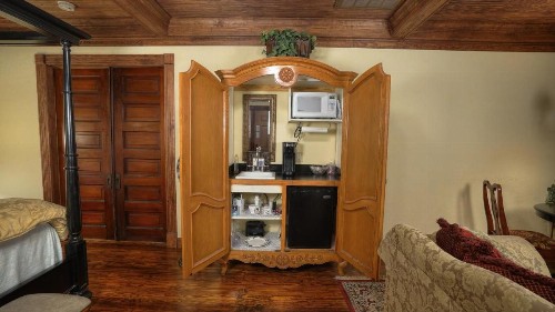 Bed and Breakfast on White Rock Creek - image 42