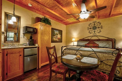 Bed and Breakfast on White Rock Creek - image 46