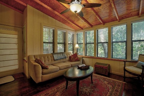 Bed and Breakfast on White Rock Creek - image 50