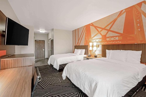 La Quinta by Wyndham Waco Baylor Downtown - image 23