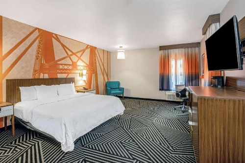 La Quinta by Wyndham Waco Baylor Downtown - image 24