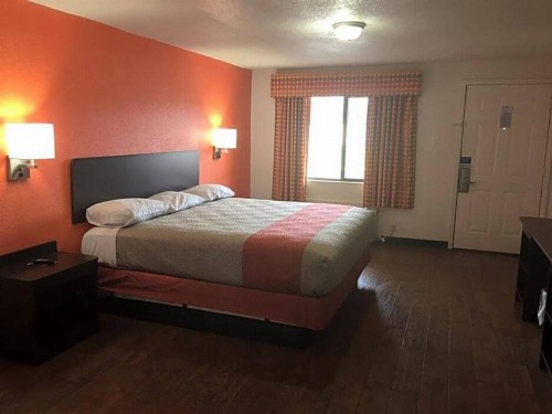 Motel 6-Waco TX - image 5
