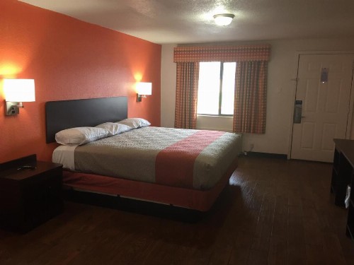Motel 6-Waco TX - image 8
