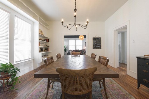 Restored 1930s Uptown Bungalow 2 min. to Magnolia - image 25