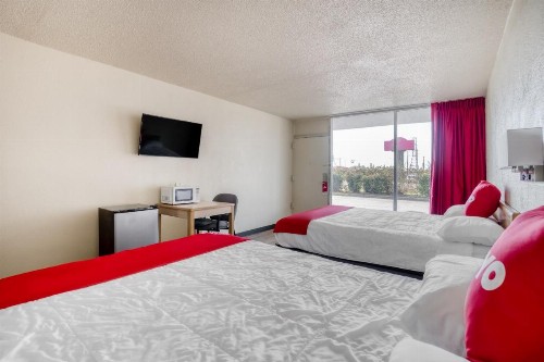 OYO Hotel Waco University Area I-35 - image 7
