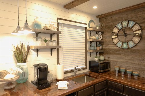 Container Tiny Home 12 min to Magnolia Silos and Baylor - image 24