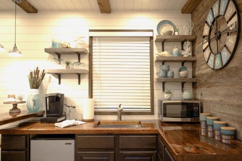 Container Tiny Home 12 min to Magnolia Silos and Baylor - image 30