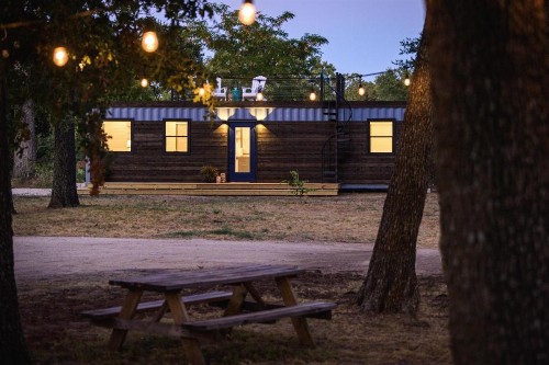 Container Tiny Home 12 min to Magnolia Silos and Baylor - image 40