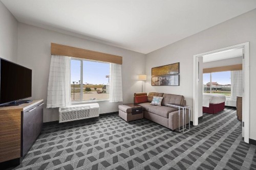 TownePlace Suites Waco Northeast - image 11