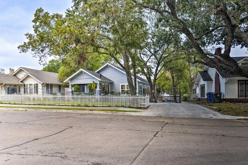Cozy Bearadise Bungalow 2 Mi to Magnolia Market! - image 11