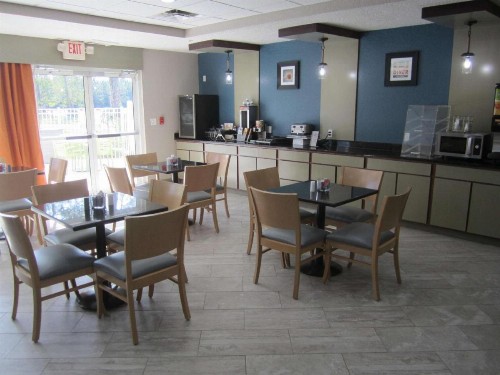 Best Western Waldo Inn & Suites - image 12