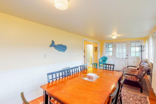 Bay Resort - image 12