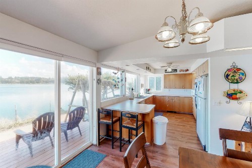 Harbor House - image 11
