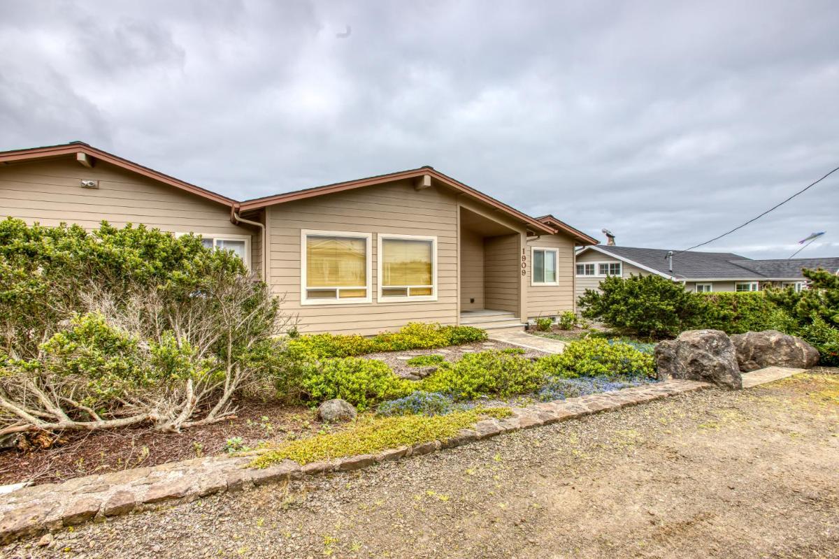 Scandia House in Bayshore Estates! - main image