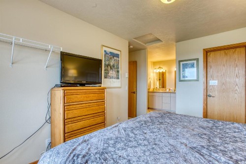 Scandia House in Bayshore Estates! - image 9