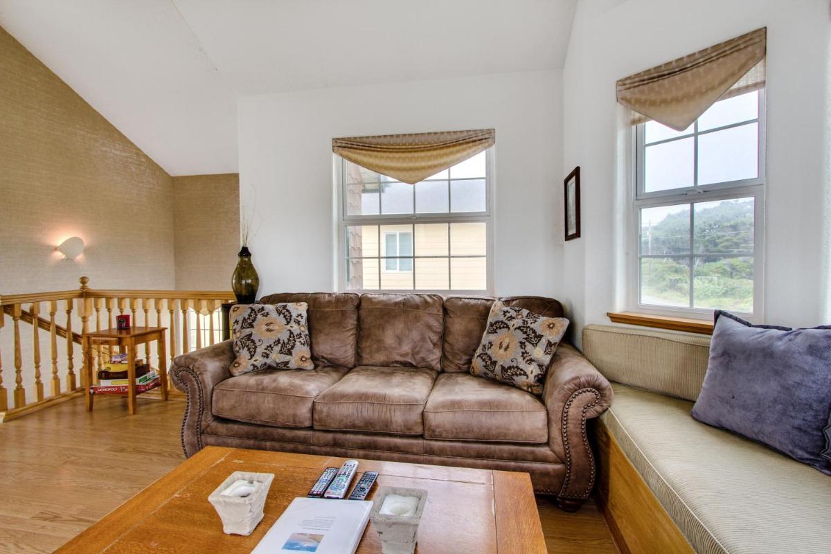 Wakonda Oceanfront Escape - image 6