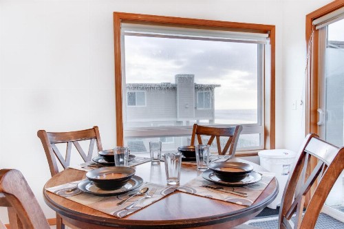 Wakonda Oceanfront Escape - image 7