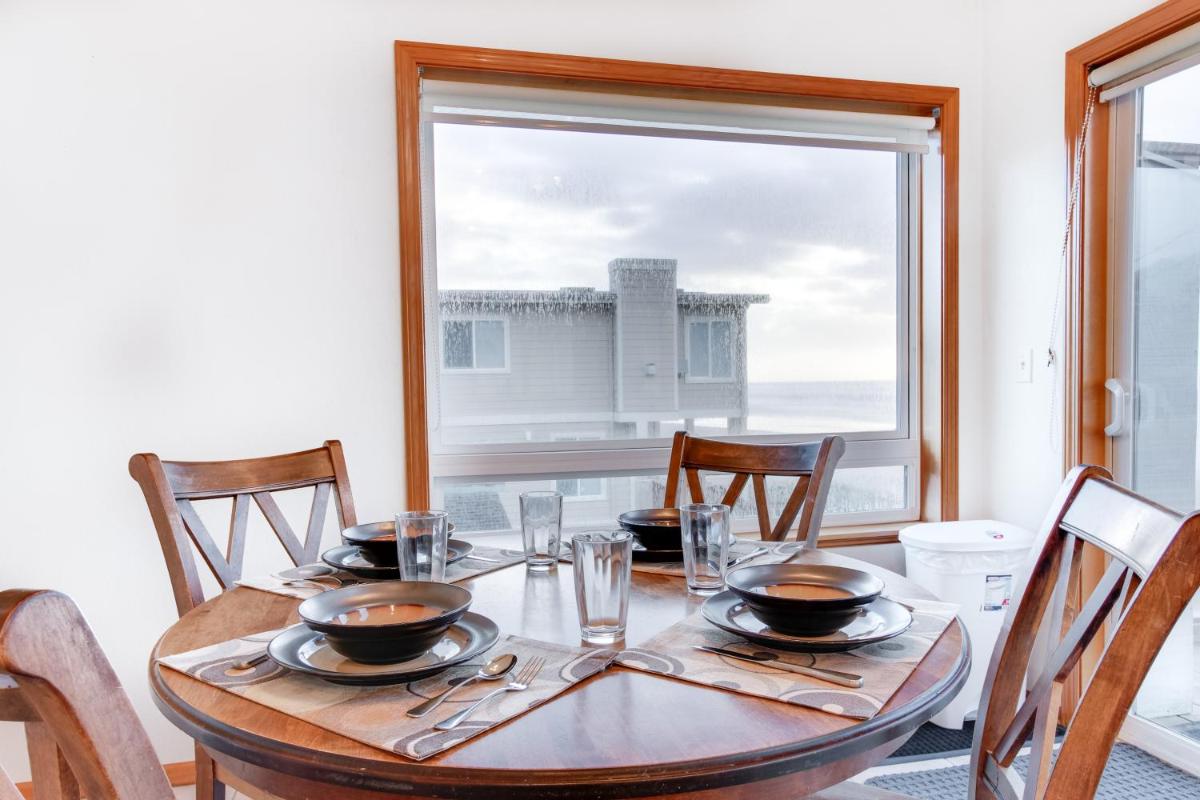 Wakonda Oceanfront Escape - image 7