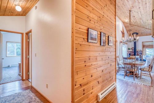 Cozy Cabin - image 15