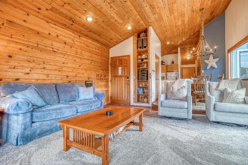 Cozy Cabin - image 17