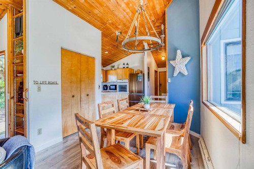 Cozy Cabin - image 36