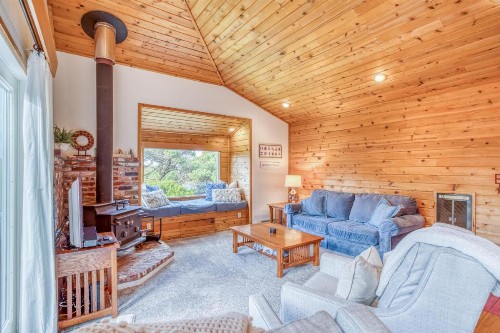 Cozy Cabin - image 38