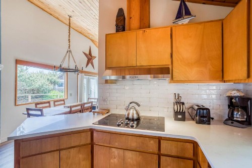 Cozy Cabin - image 8
