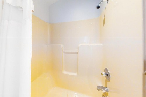 3 Bed 3 Bath Vacation home in Bayshore Beach Club - image 10