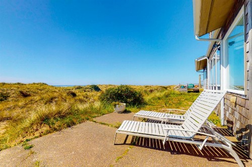 3 Bed 3 Bath Vacation home in Bayshore Beach Club - image 12