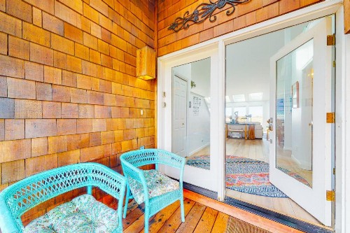 3 Bed 3 Bath Vacation home in Bayshore Beach Club - image 8