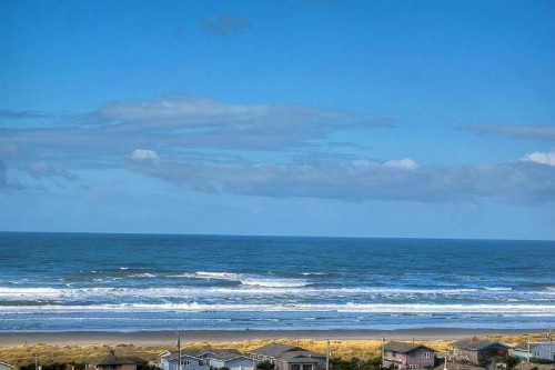 Pacific Ocean Blue - image 16