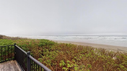 2 Bed 2 Bath Vacation home in Waldport - image 10