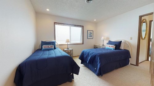 2 Bed 2 Bath Vacation home in Waldport - image 5