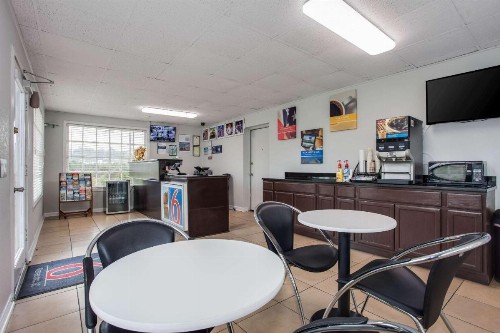 Motel 6-Walterboro SC - image 11