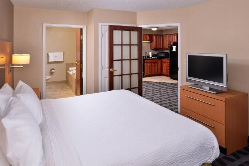 TownePlace Suites Detroit Warren - image 30