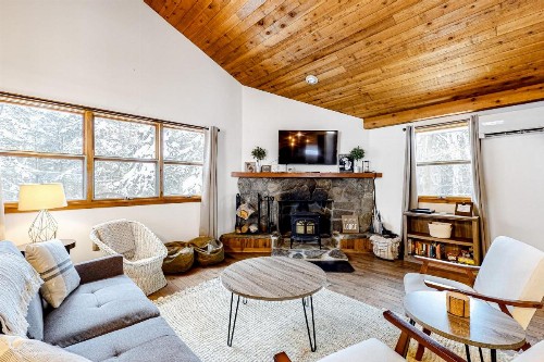 Sugarbush Retreat - image 9