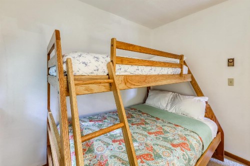 Grand Hollow Townhome - image 7