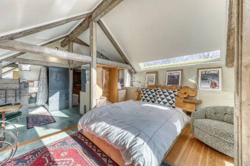 Bunker House - image 3