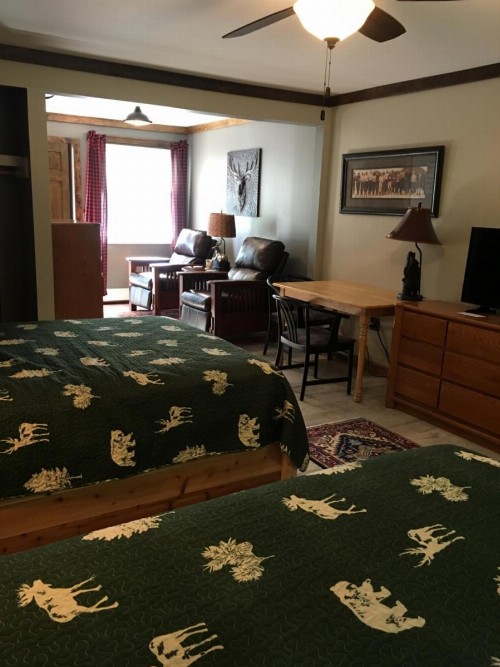 Warrensburg Inn & Suites - image 13