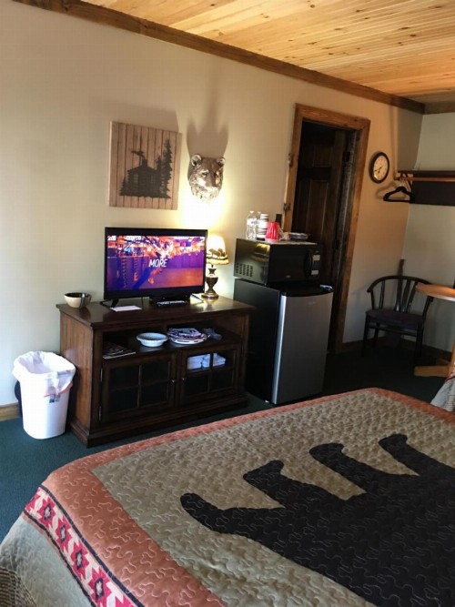 Warrensburg Inn & Suites - image 6